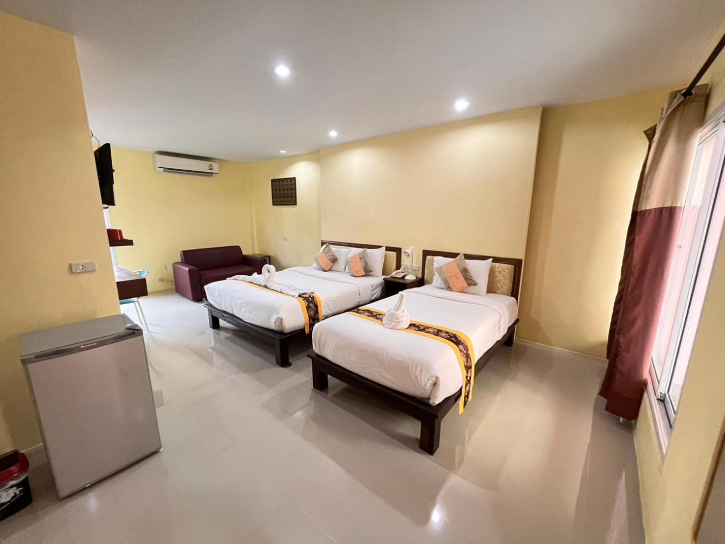 Chom By The Sea Hotel Ao Nam Mao Exterior foto
